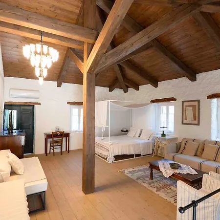 Σπίτι διακοπών Zois & Mavretta House Καρυά