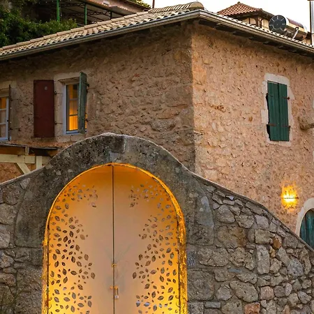 Дом отдыха Zois & Mavretta House Karia (Lefkada)