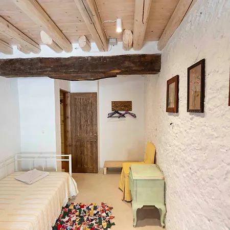 Zois & Mavretta House בית נופש *