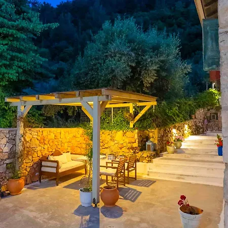 Dom wakacyjny Zois & Mavretta House *