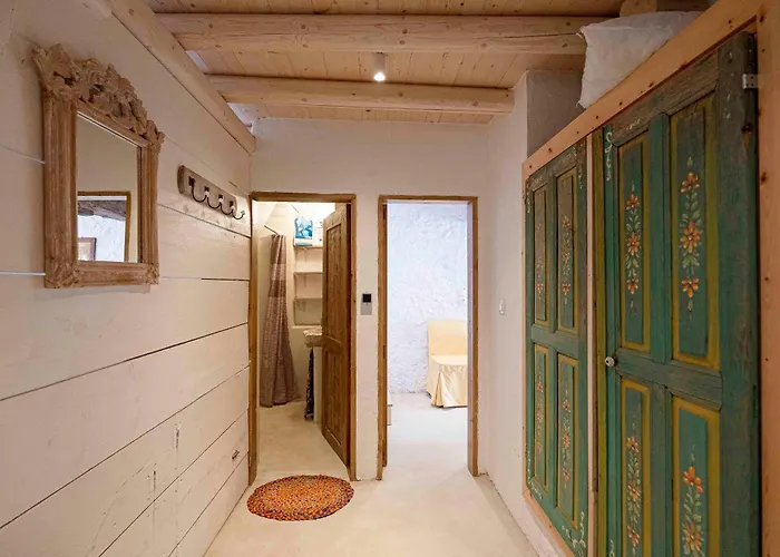 בית נופש Zois & Mavretta House *